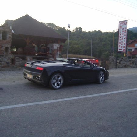 Spell Hotels Căpăţâneni-Pământeni Exterior foto